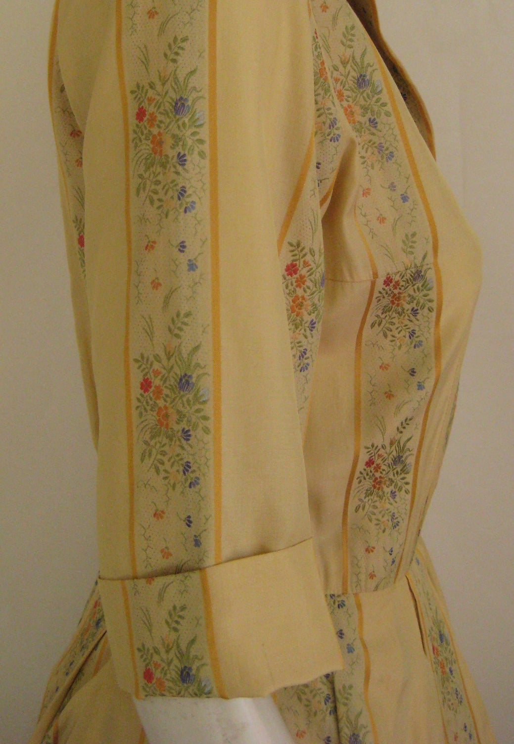 Women's 1950s Holly Hoelscher Pale Yellow Silk California Shirt Dress For Sale