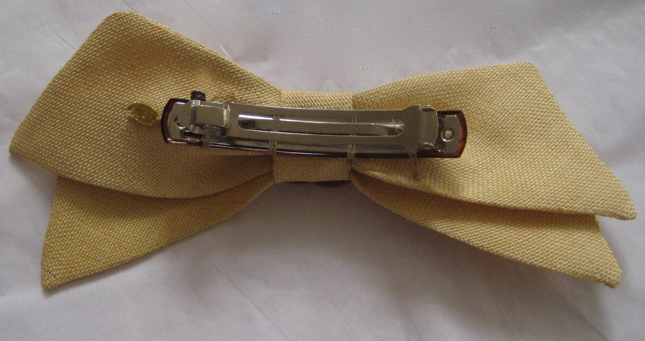 Women's Vintage Chanel Linen Hair Bow For Sale