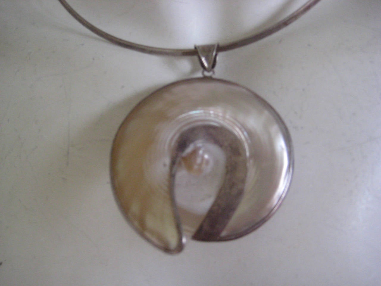 Modernist 1970s Sterling Silver And Shell Choker For Sale