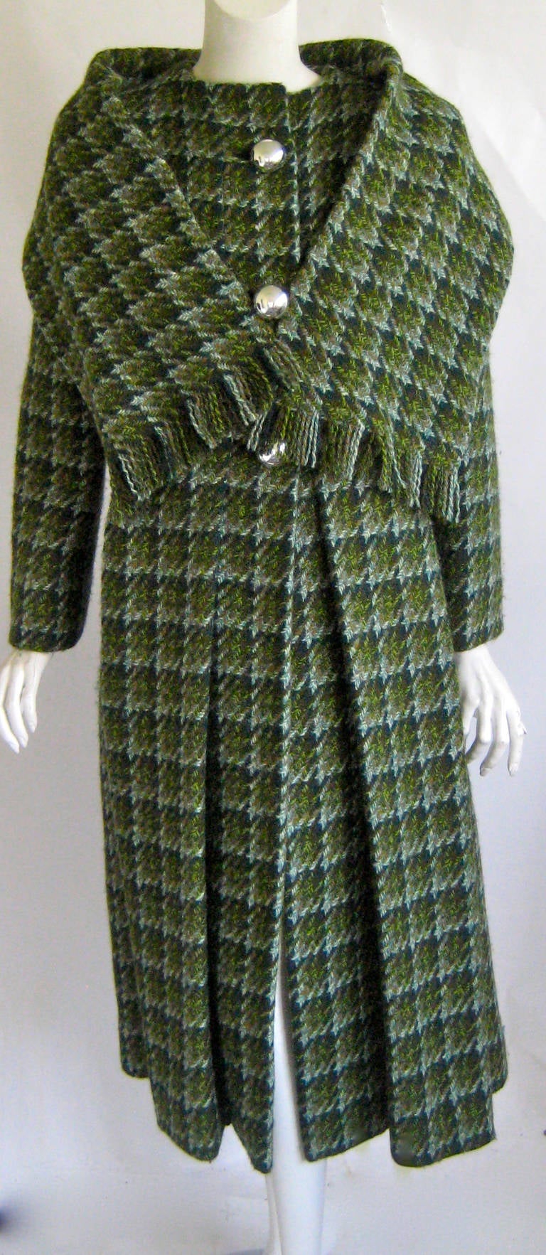 1960s Pauline Trigere Green Wool Tweed Coat In Excellent Condition For Sale In Chicago, IL
