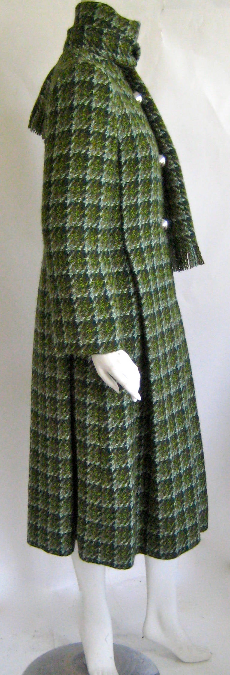 Women's 1960s Pauline Trigere Green Wool Tweed Coat For Sale