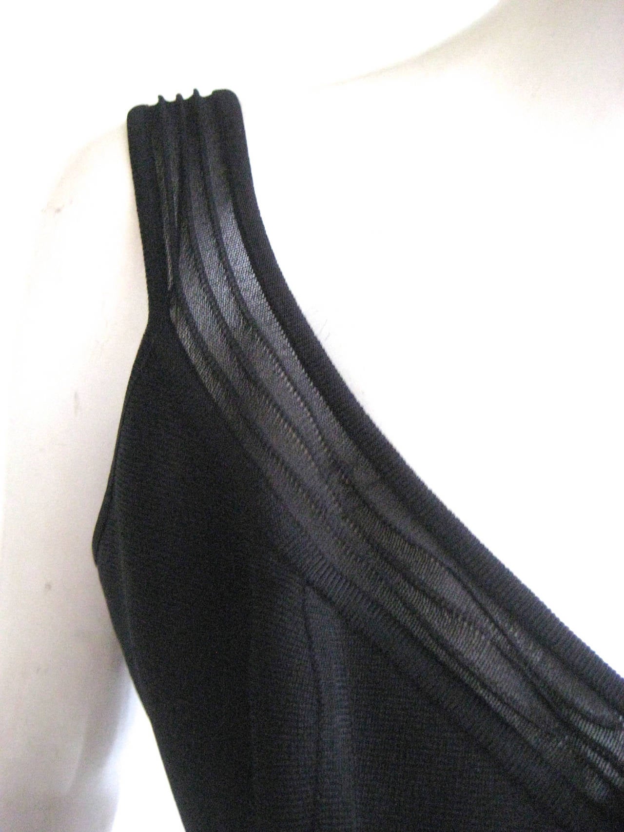 1990s Herve Leger Paris Bandage Crop Top In Excellent Condition For Sale In Chicago, IL