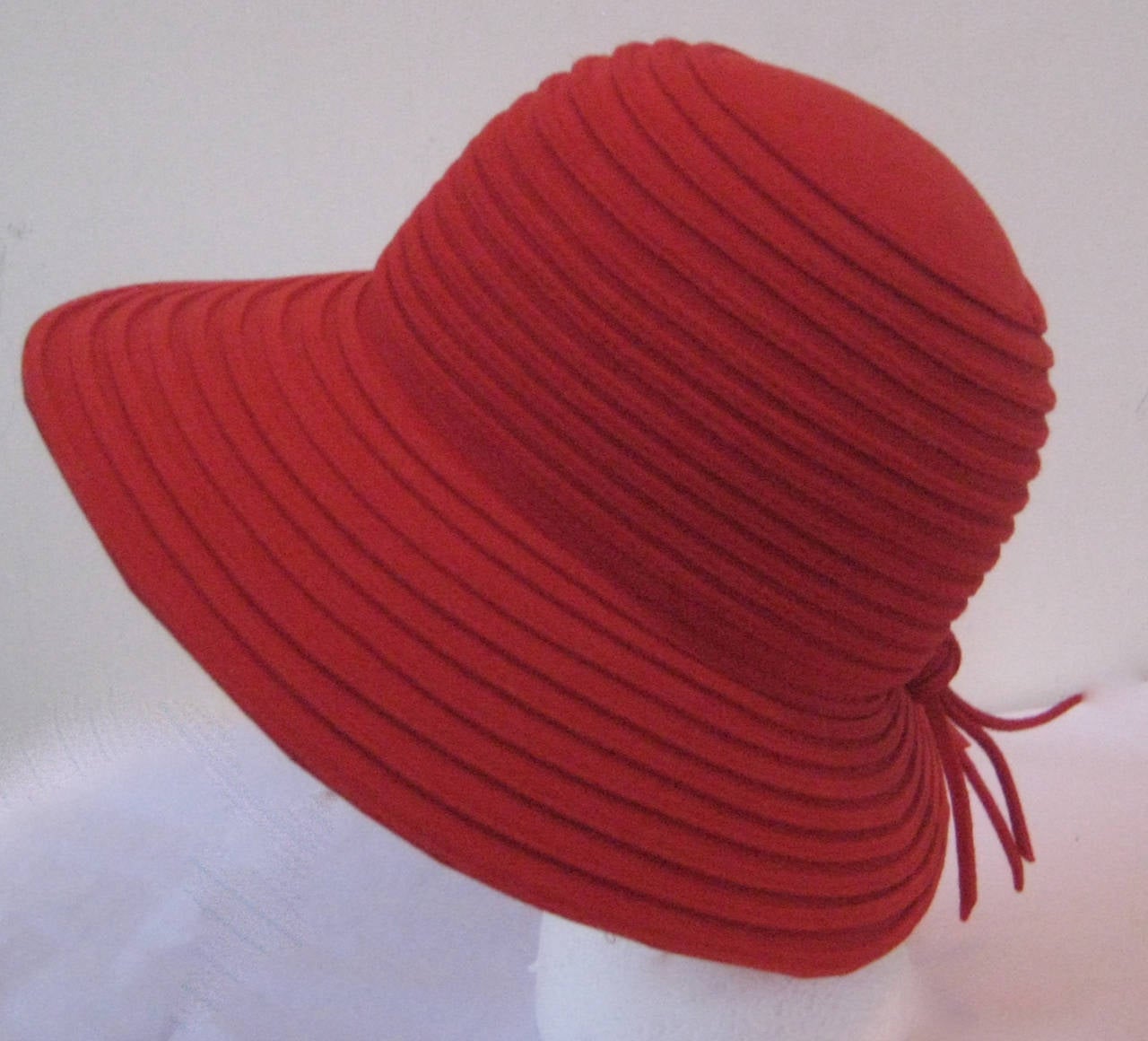 1970s Frank Olive Wool Hat In Good Condition For Sale In Chicago, IL