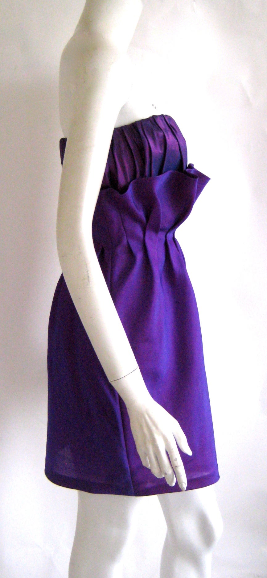 1980s Carolyne Roehm Silk Petal Cocktail Dress For Sale 2