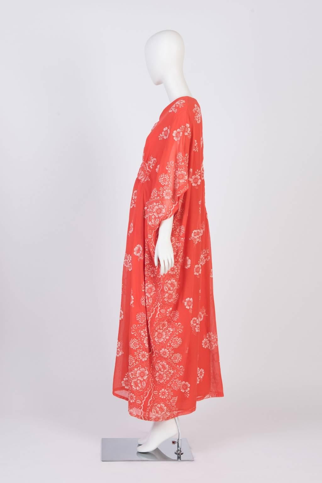 Red Felted Floral Maxi  Dress In Excellent Condition For Sale In Xiamen, Fujian