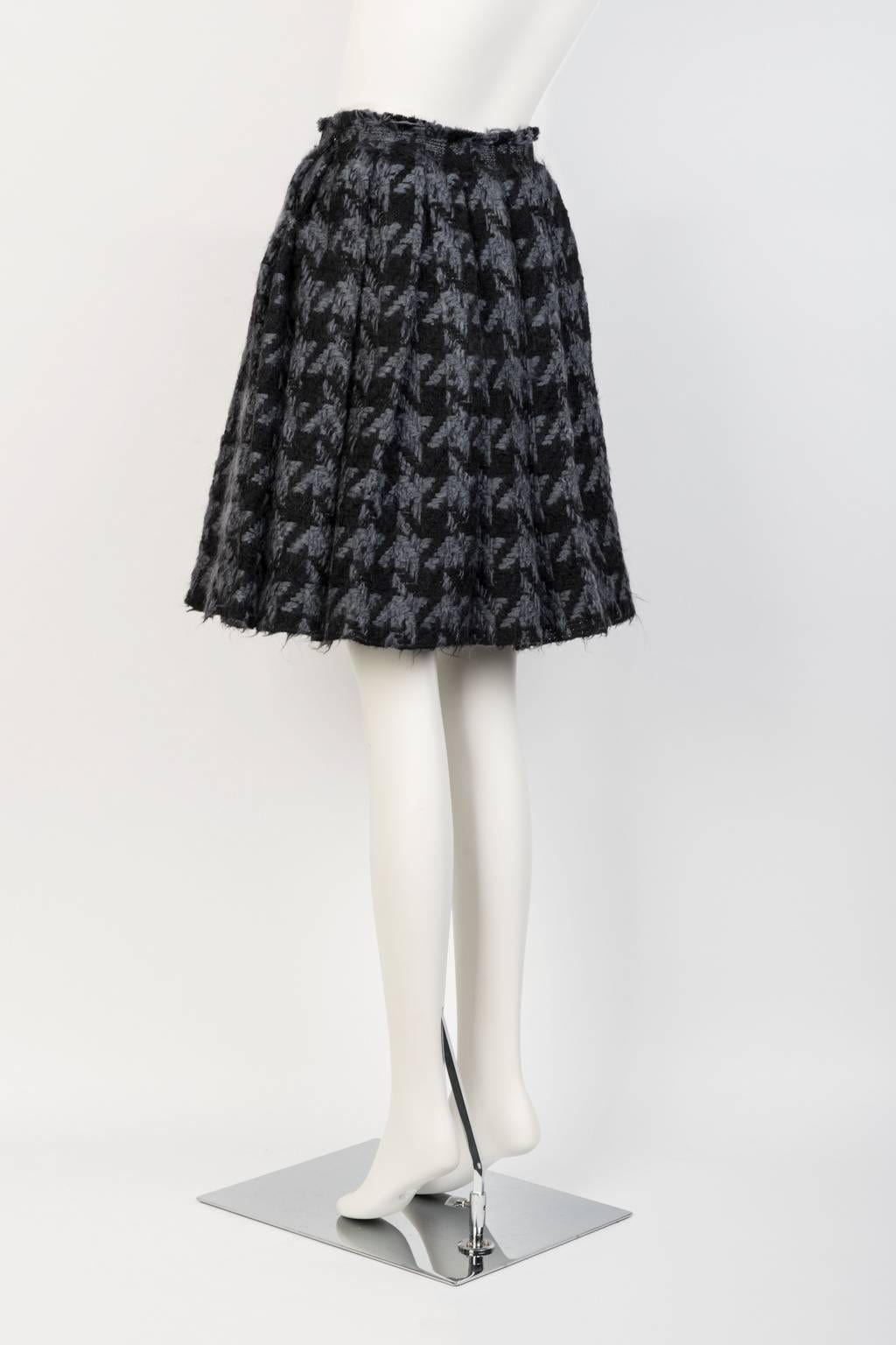 Black MIU MIU Pleated Wool Skirt For Sale