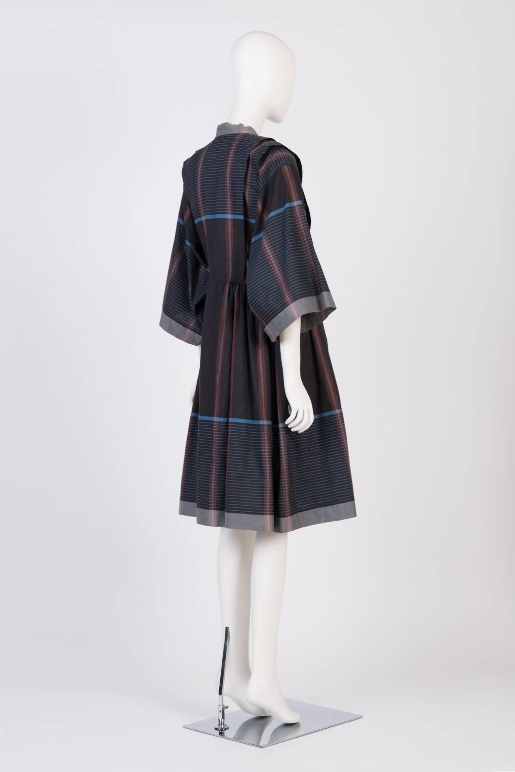 Kenzo Kimono Style Linen Dress  In Excellent Condition In Xiamen, Fujian