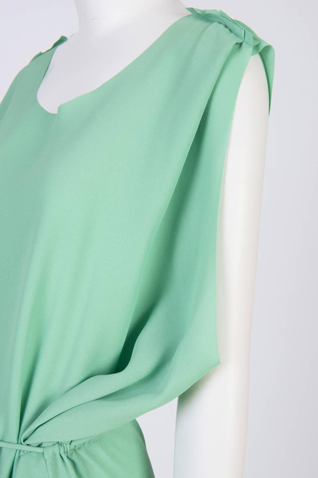 Acne Mint Oversized Sleevless Dress  In Excellent Condition For Sale In Xiamen, Fujian