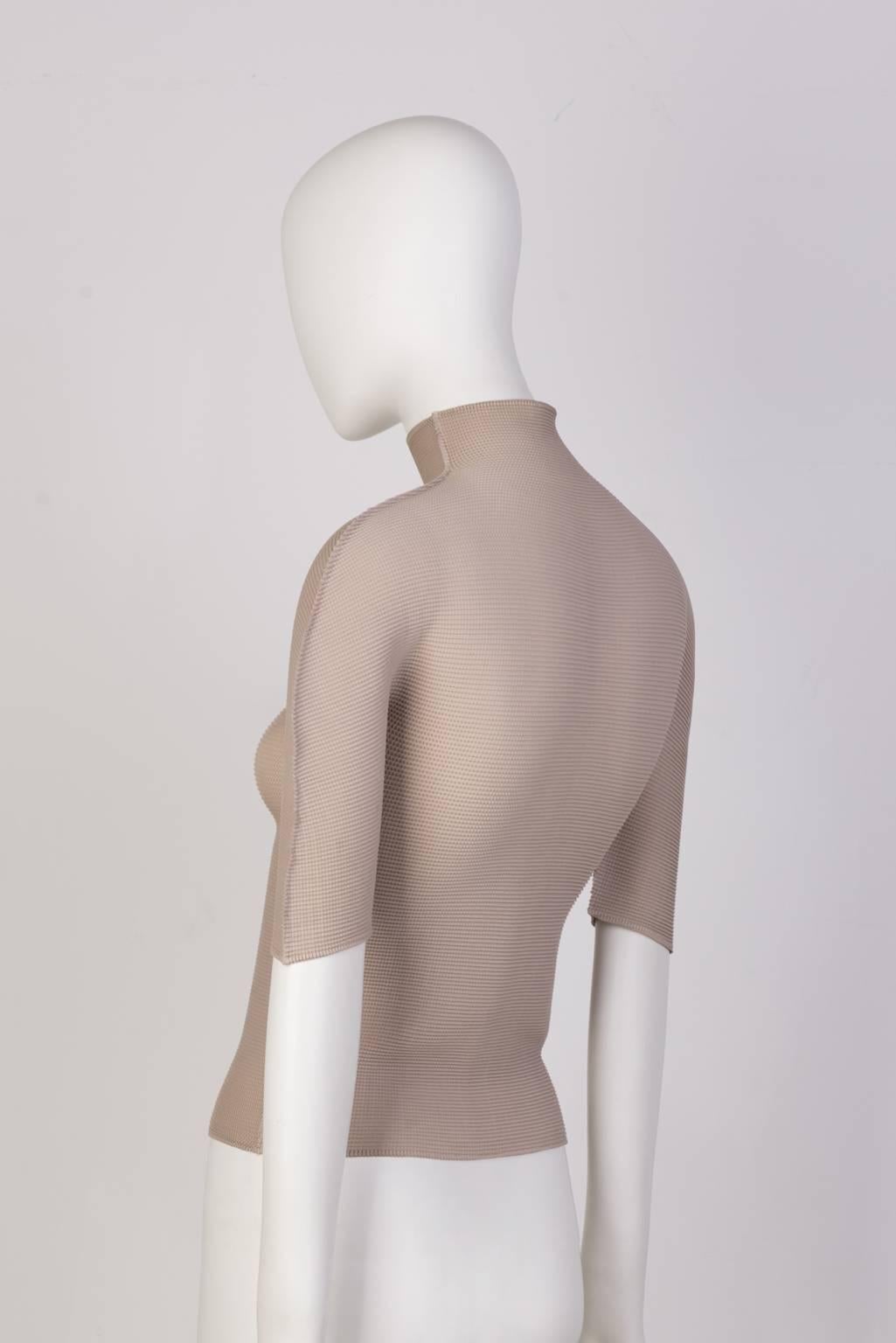 ISSEY MIYAKE PLEATS PLEASE Turtleneck In Excellent Condition For Sale In Xiamen, Fujian