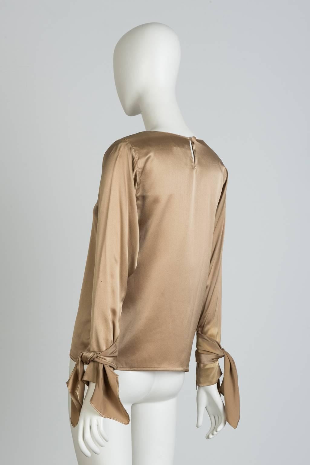 Yves Saint Laurent Silk Blouse In New Condition For Sale In Xiamen, Fujian