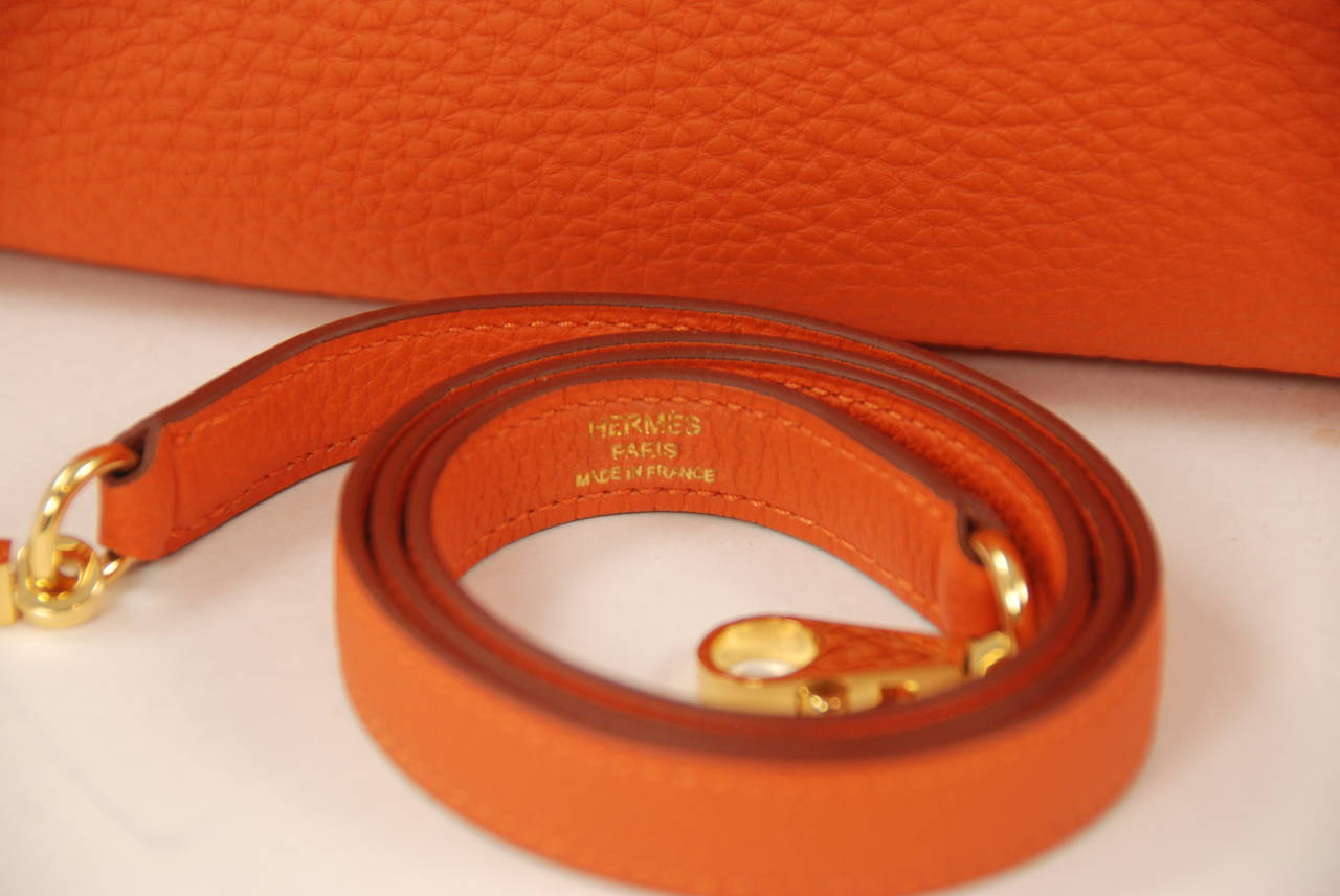 2014 Hermes 35 cm Orange Togo Leather Kelly Bag with Gold Hardware 4
