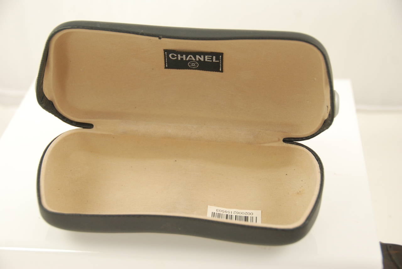 Chanel Tortoise Shell Sunglasses For Sale 4