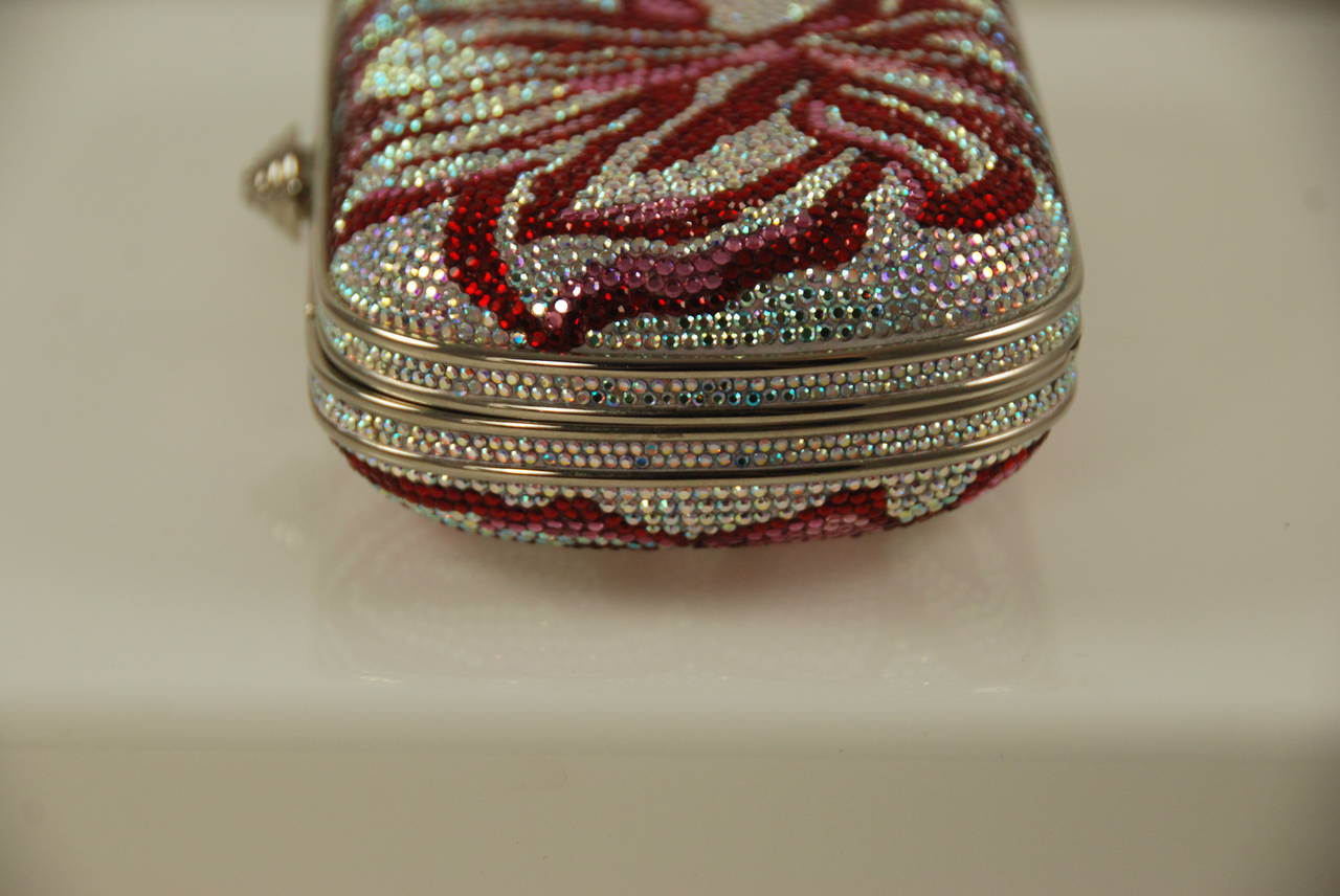 1990s Judith Leiber Floral Full Bead Minaudiere In Excellent Condition In New York, NY