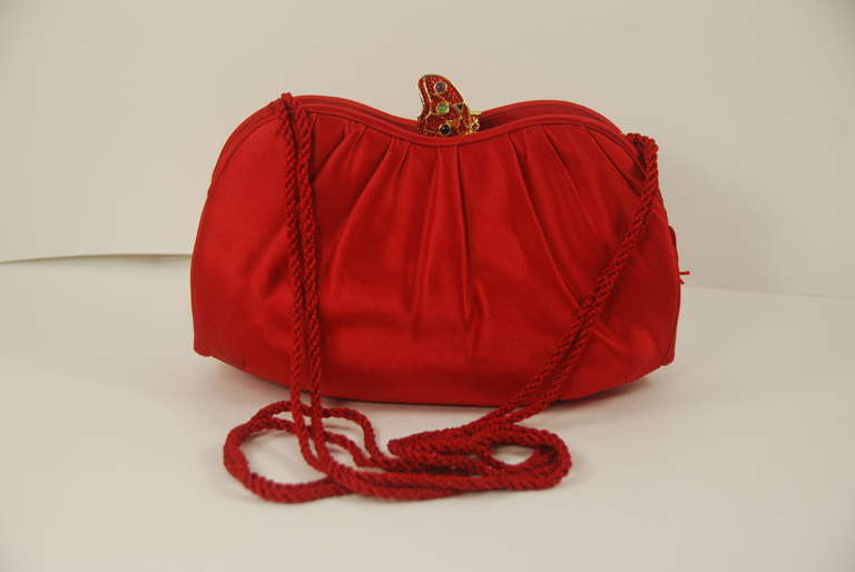 1980s Judith Leiber Red Satin Evening Bag with Butterfly Clasp For Sale 4