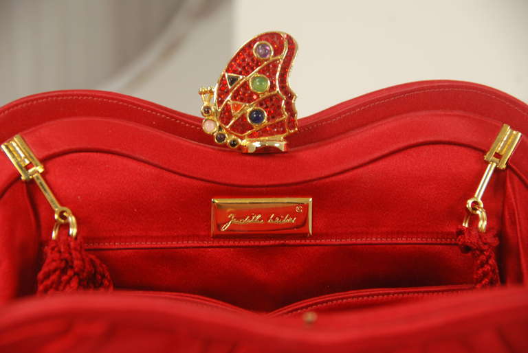 1980s Judith Leiber Red Satin Evening Bag with Butterfly Clasp For Sale 3