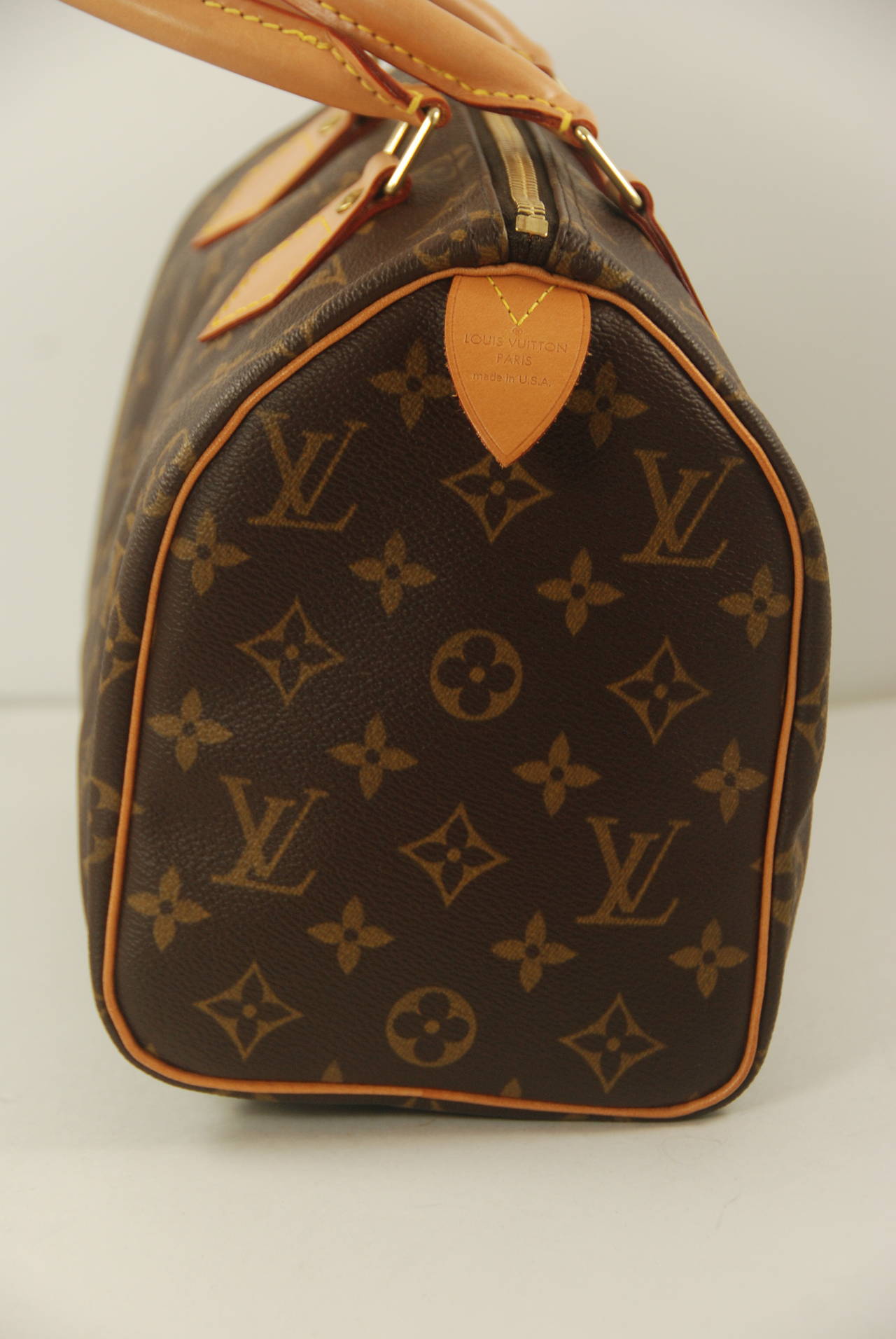 Louis Vuitton Monogram Canvas Speedy 25 with Lock In New Condition In New York, NY