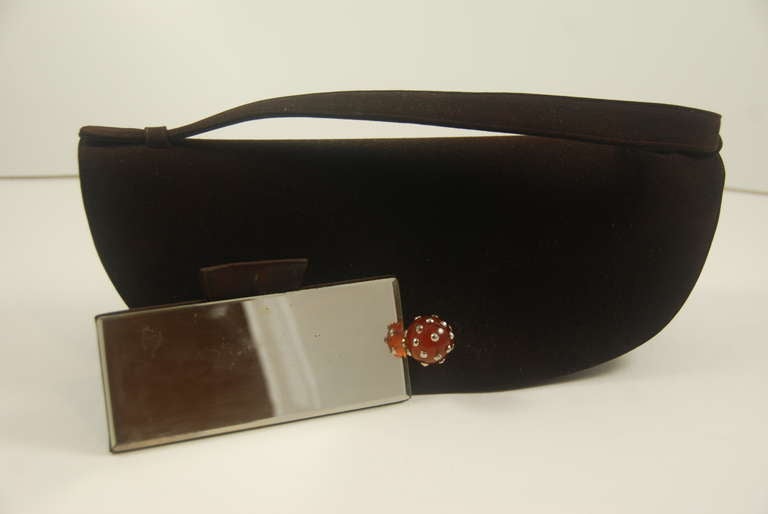 1940s Nettie Rosenstein Brown Ultra Suede Handbag with Bakelite Clasp For Sale 1