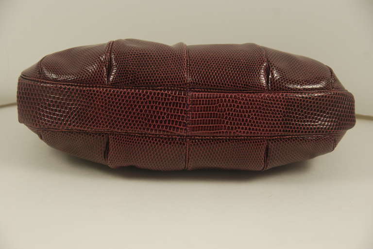 1980s Leiber Burgundy Karung Clutch with Frogs on Frame In Excellent Condition For Sale In New York, NY