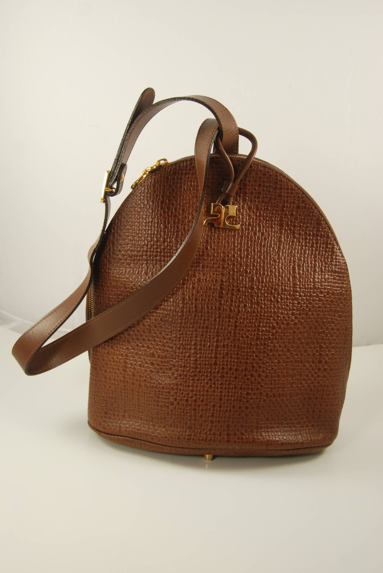 Vintage Courreges Shoulder Bag In New Condition In New York, NY