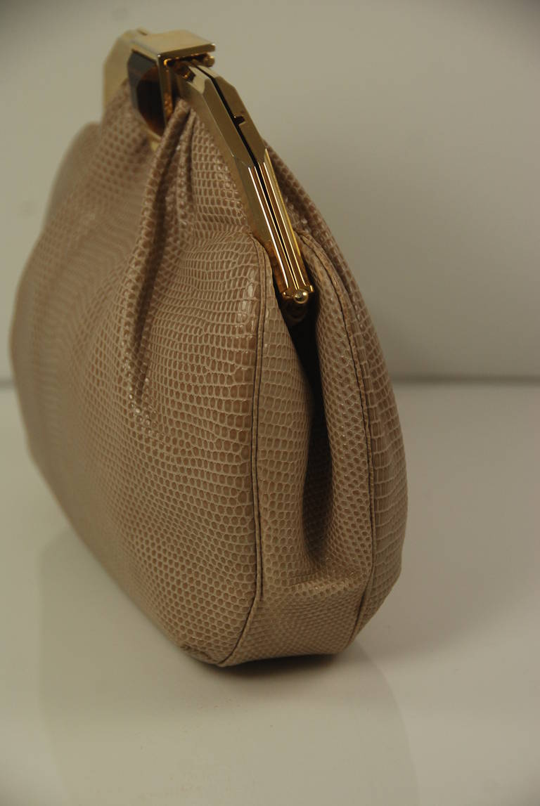 1980s Judith Leiber Tan Karung Clutch with Large Eye Clasp In Excellent Condition For Sale In New York, NY