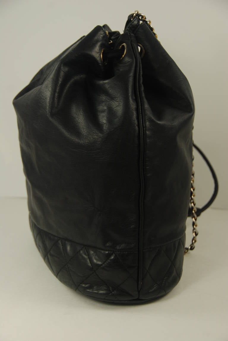 Women's Vintage Chanel Lambskin Bucket Bag