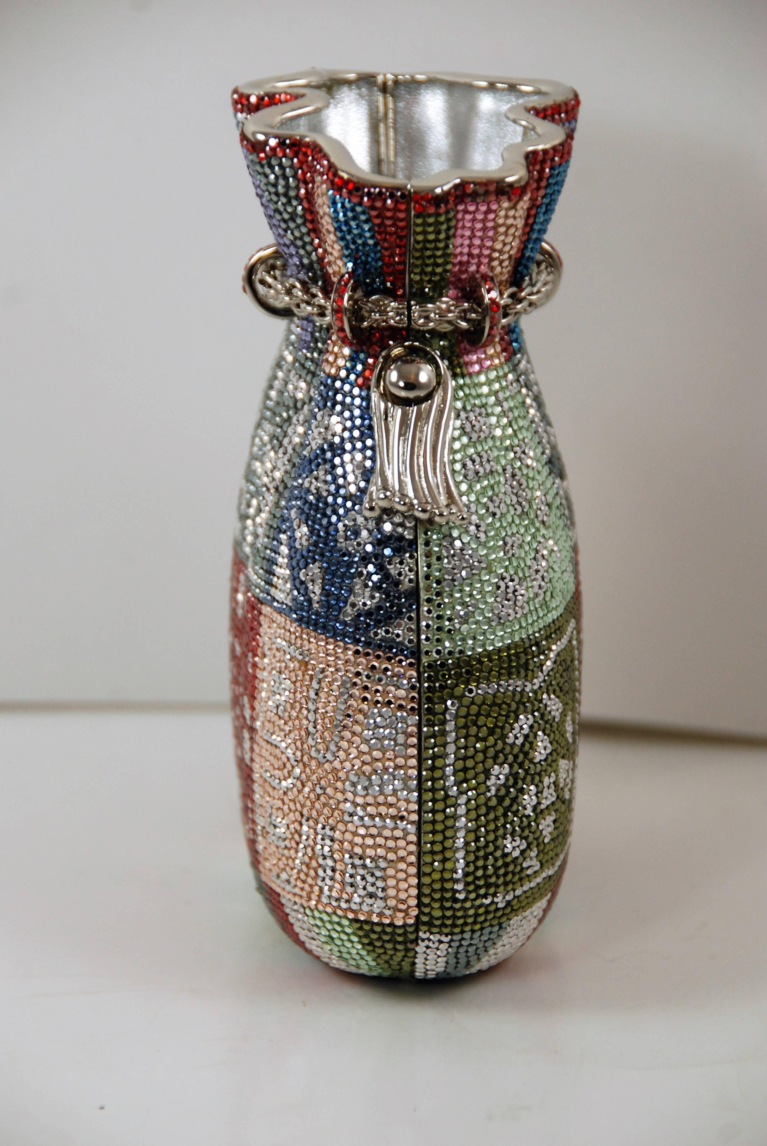 1990s Judith Leiber Full Bead Misers Purse Minaudiere In Excellent Condition For Sale In New York, NY