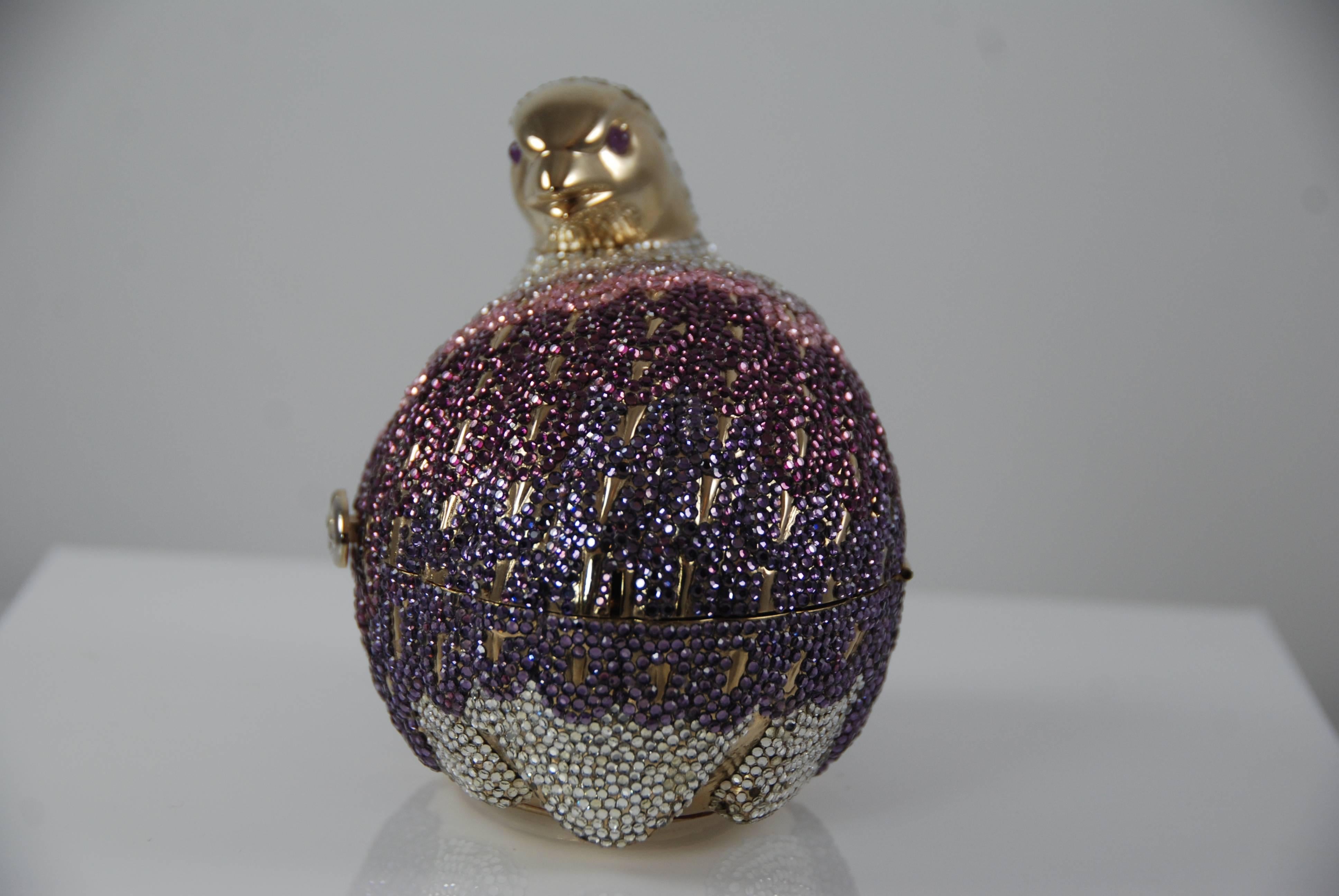 1990's Judith Leiber Bird  with Amethyst Eyes In Excellent Condition For Sale In New York, NY