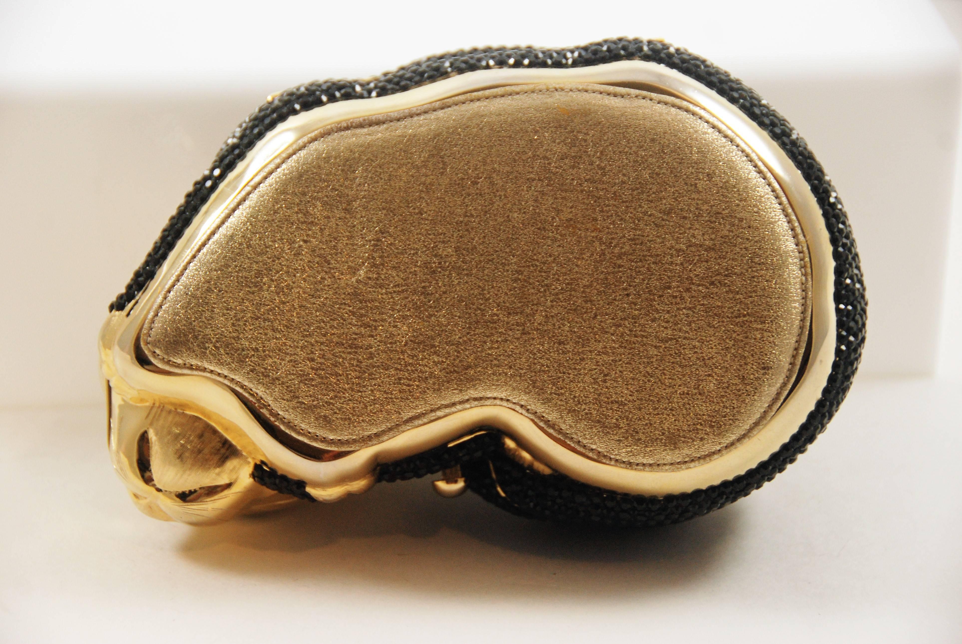 Vintage Judith Leiber Sleeping Cat Minaudiere In Excellent Condition For Sale In New York, NY