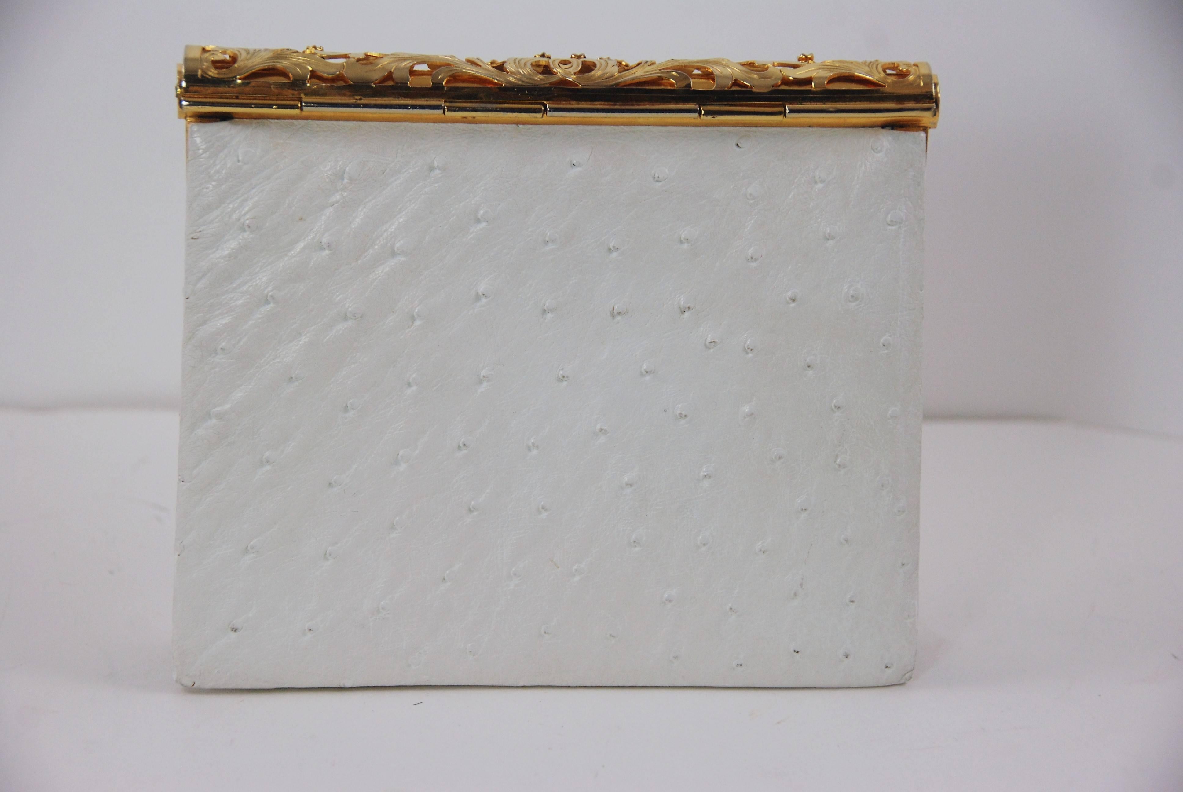 1980s Jacamo White Ostrich Clutch with Coral Frame  In Excellent Condition In New York, NY