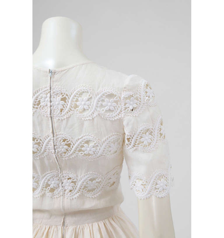 Valentino Haute Couture Cotton & Guipure Maxi Dress In Good Condition For Sale In Geneva, CH