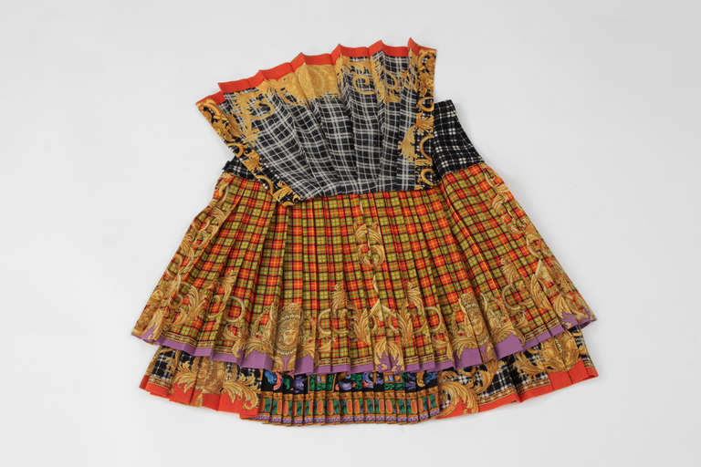 Women's Versace Couture Light Wool Baroque Print Skirt