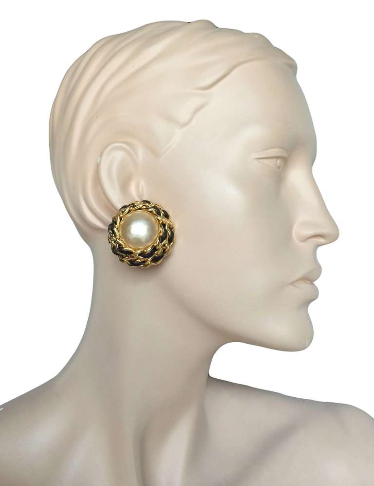 chanel earrings clip on