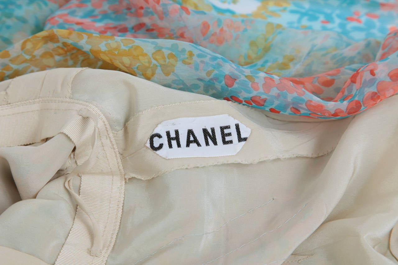 Chanel Alta Costura Vestido de gasa de seda estampada, circa 1970 5