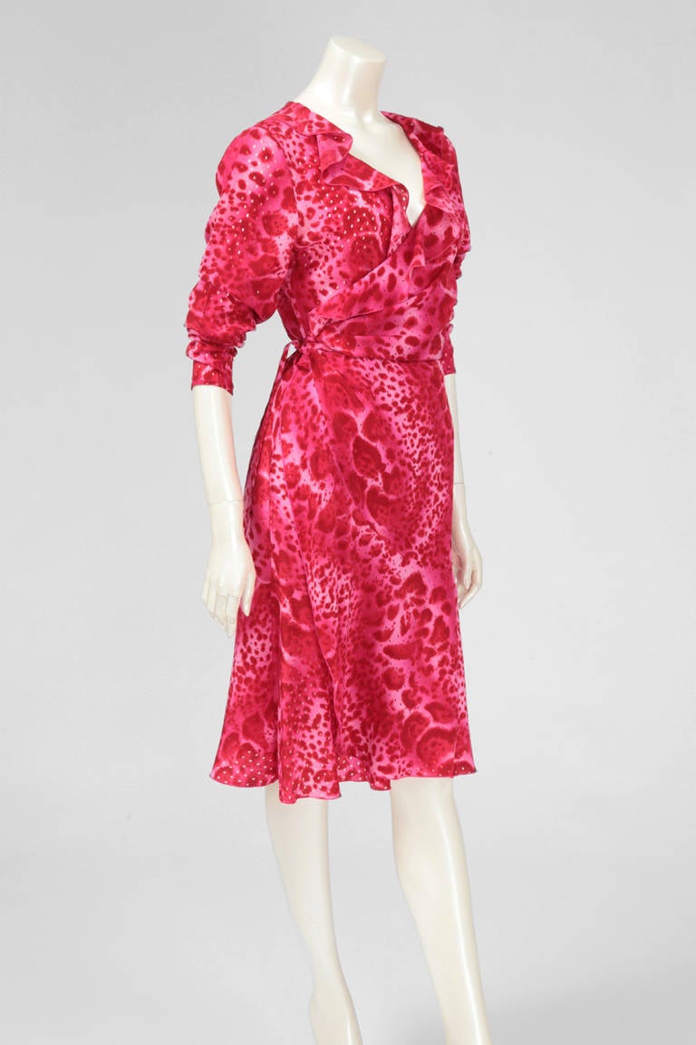 Emanuel Ungaro - Robe portefeuille en soie imprimée léopard, printemps-été 2000 en vente 1