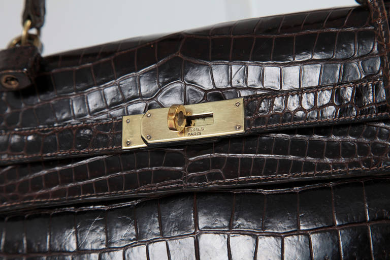 Hermes Porosus Crocodile 32 cm Kelly Handbag In Good Condition In Geneva, CH