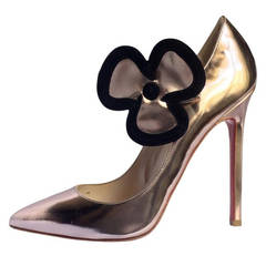 Christian Louboutin Pumps „Pensée“ aus Lackleder