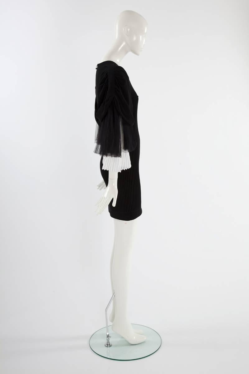 Chanel Runway Knit & Tulle Mini Dress, Spring-Summer 2009 In Excellent Condition In Geneva, CH