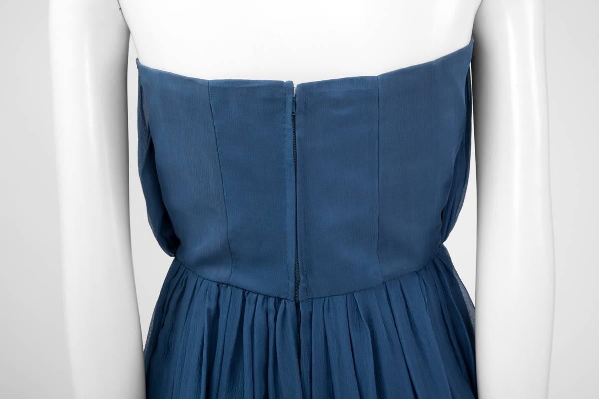 Seiden-Chiffon-Kleid mit Neckholder aus den 1960er Jahren im Angebot 3