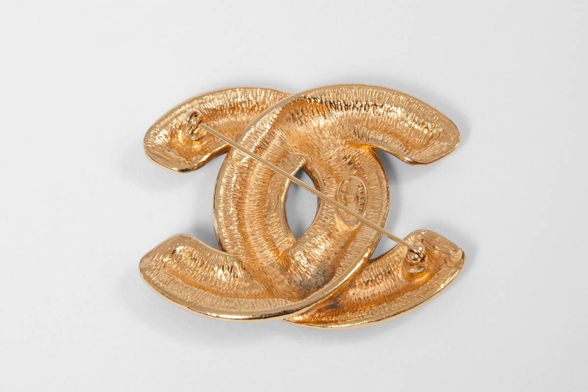 chanel quilted brooch