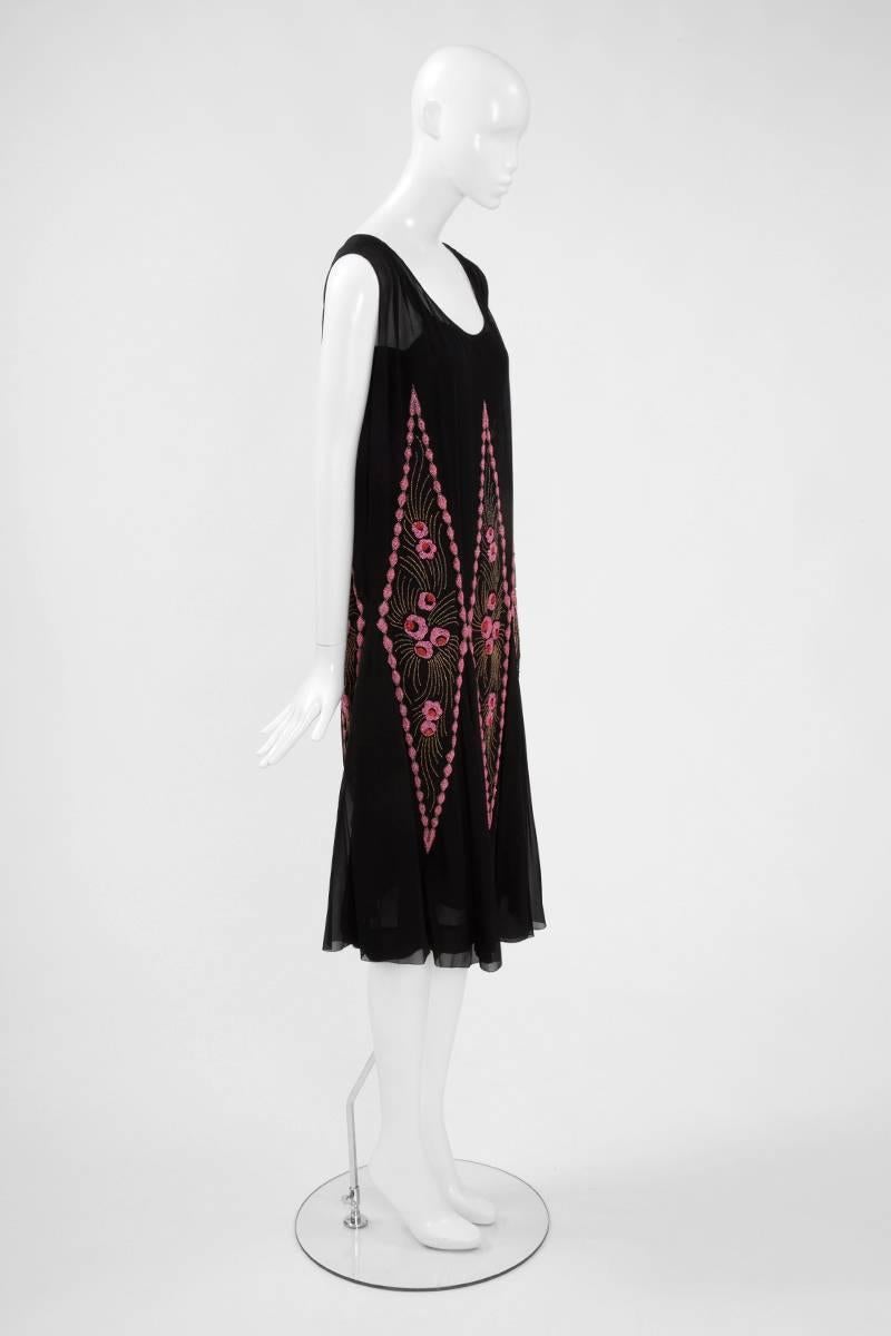 1920’s Beaded Flapper Dress  In Excellent Condition In Geneva, CH