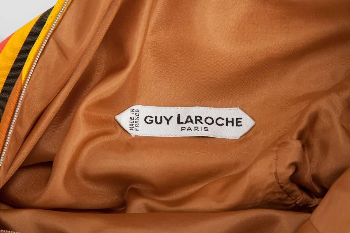 Vestido de seda de alta costura Guy Laroche, primavera-verano 1967 en venta 4