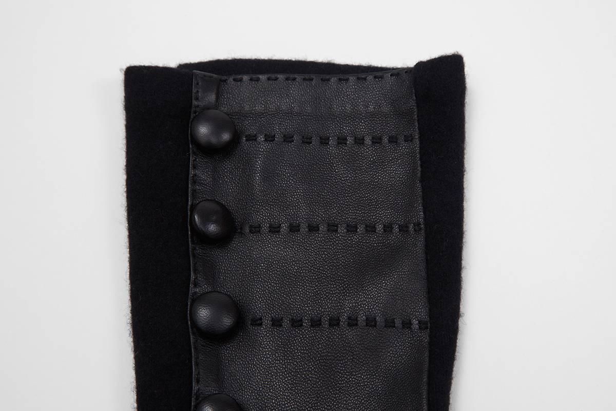 Noir Agnelle - Laine et cuir et gants  en vente