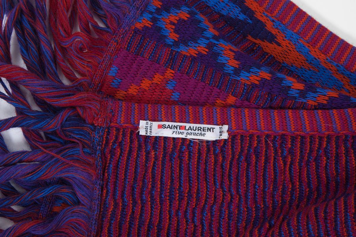 Pull et écharpe en laine de défilé Yves Saint Laurent, automne-hiver 1982-1983  en vente 3