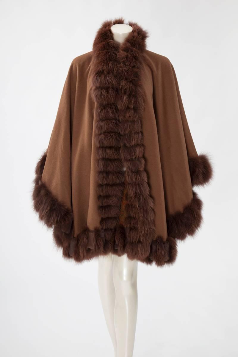 Women's Unworn Sprung Frères Reversible Cashmere & Sable Fur Stole Cape