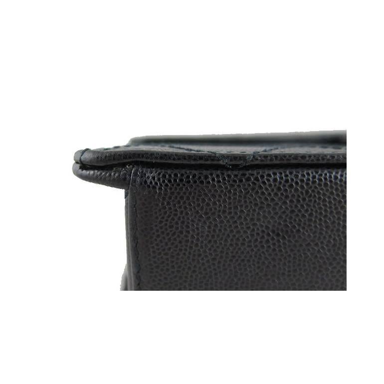 Chanel Caviar Jumbo Black 2.55 Classic Silver Hardware Flap Bag For Sale 1
