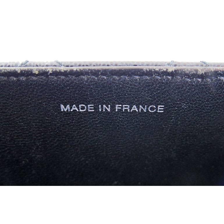 Women's Chanel Caviar Jumbo Black 2.55 Classic Silver Hardware Flap Bag For Sale