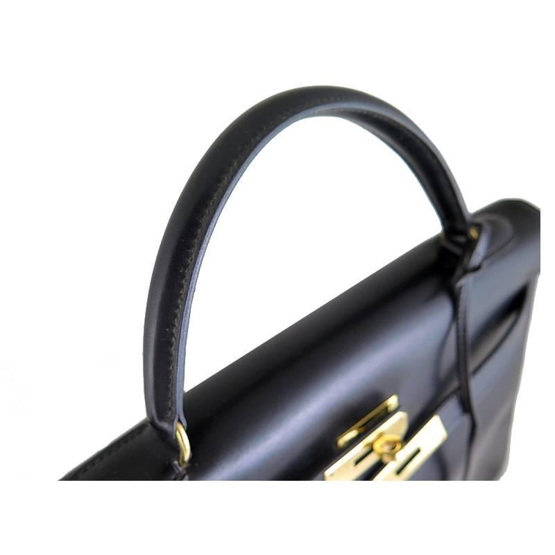 Hermes Kelly 32 Black Boxcalf Leather Gold Hardware Vintage Purse In Excellent Condition For Sale In Singapore, SG