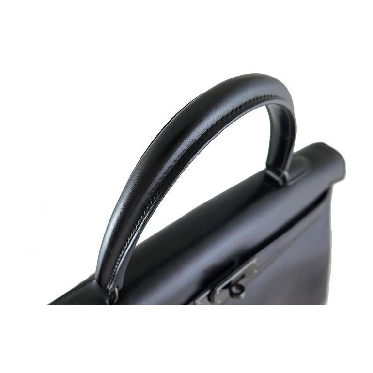 Hermes So Black Kelly 35 Boxcalf Leather Black Hardware - Rare In Excellent Condition For Sale In Singapore, SG