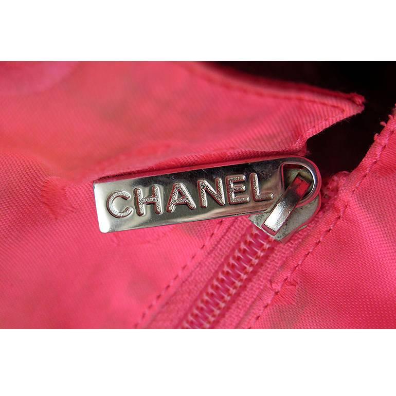 Women's Chanel Jumbo Cambon Black Lambskin CC Shoulder Tote Bag For Sale