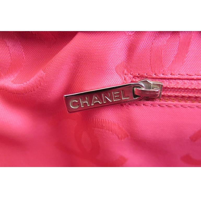 Chanel Jumbo Cambon Black Lambskin CC Shoulder Tote Bag For Sale 2